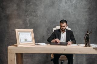 Récusation d'un expert judiciaire, causes et délai